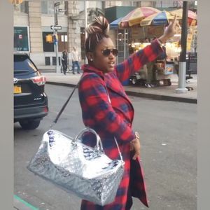 Meet your Posher, Angelique